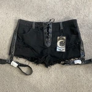 Kill star contraband shorts